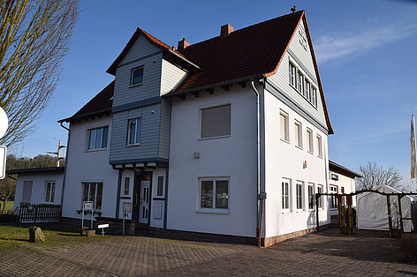 Praxis am Salzberg, Hattorfer Straße 1, 36269 Philippsthal